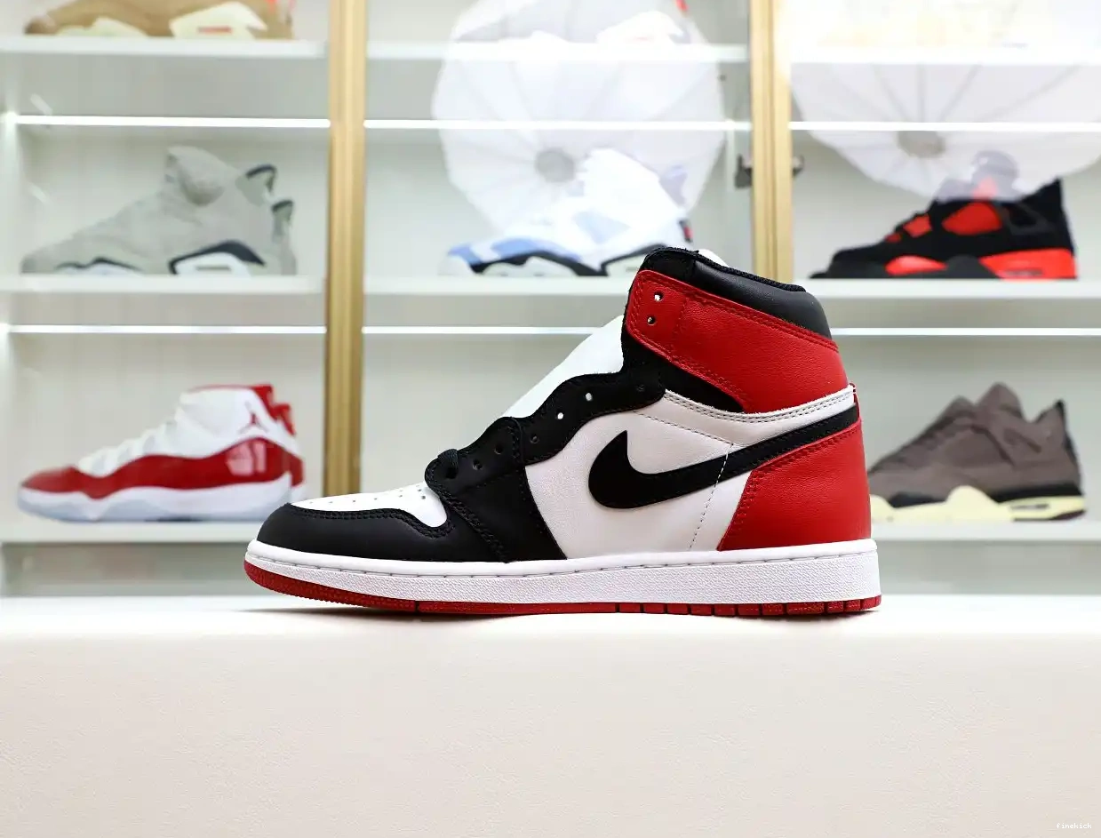 Toe Jordan Air Retro (2016) Black 1 0531